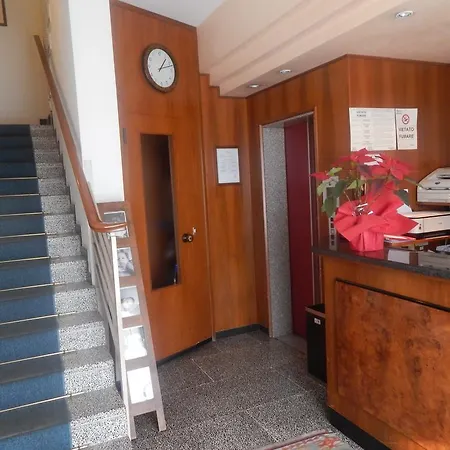 Aurora Hotel 2*