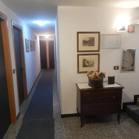 Hotel Aurora