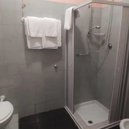 Aurora Hotel 2*